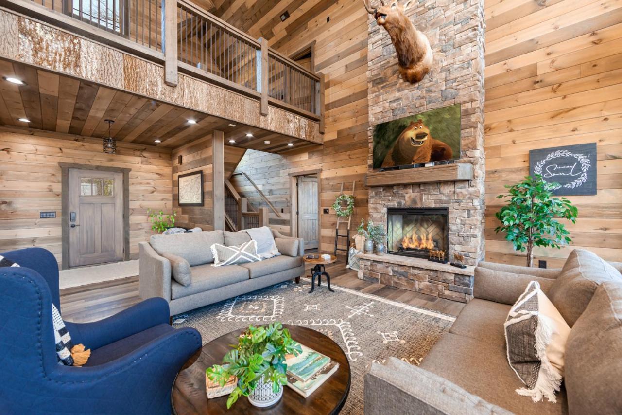 Splash Mountain Pool Hot Tub Theater Game Room Sevierville Kültér fotó