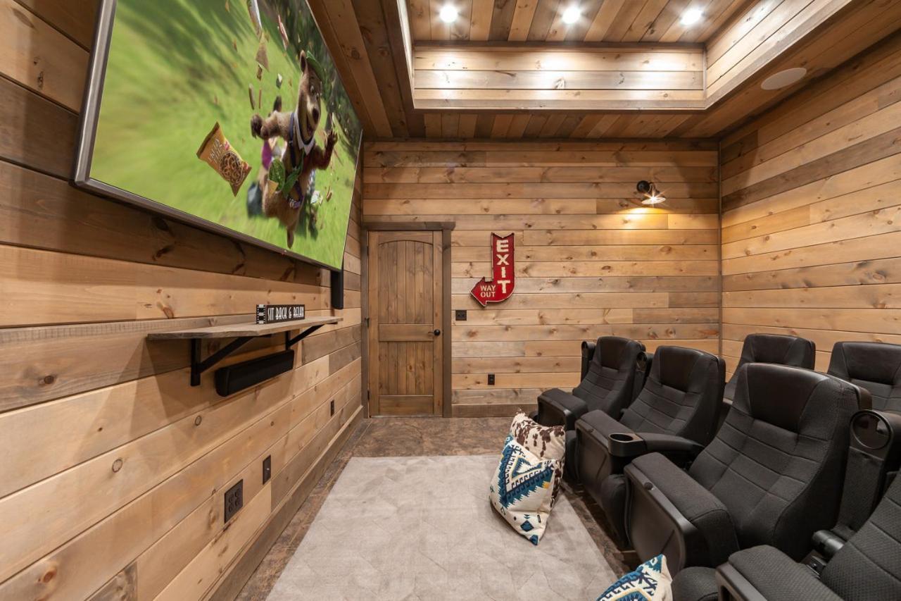 Splash Mountain Pool Hot Tub Theater Game Room Sevierville Kültér fotó