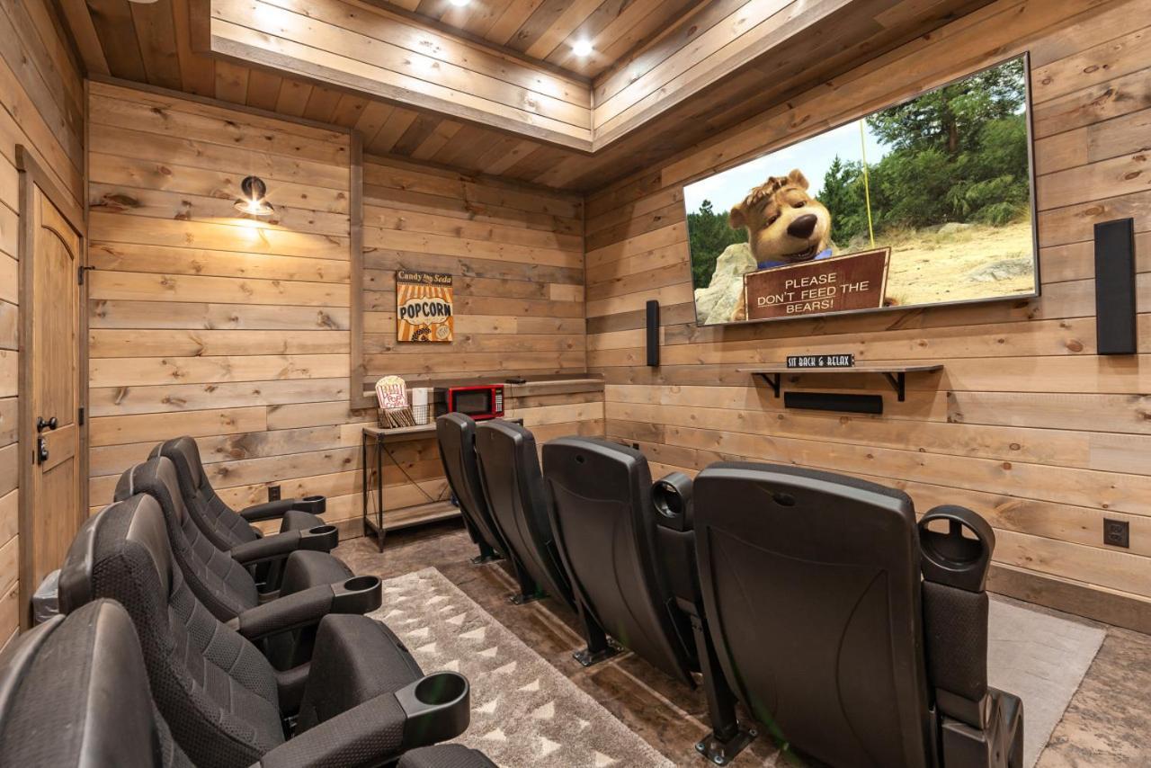 Splash Mountain Pool Hot Tub Theater Game Room Sevierville Kültér fotó